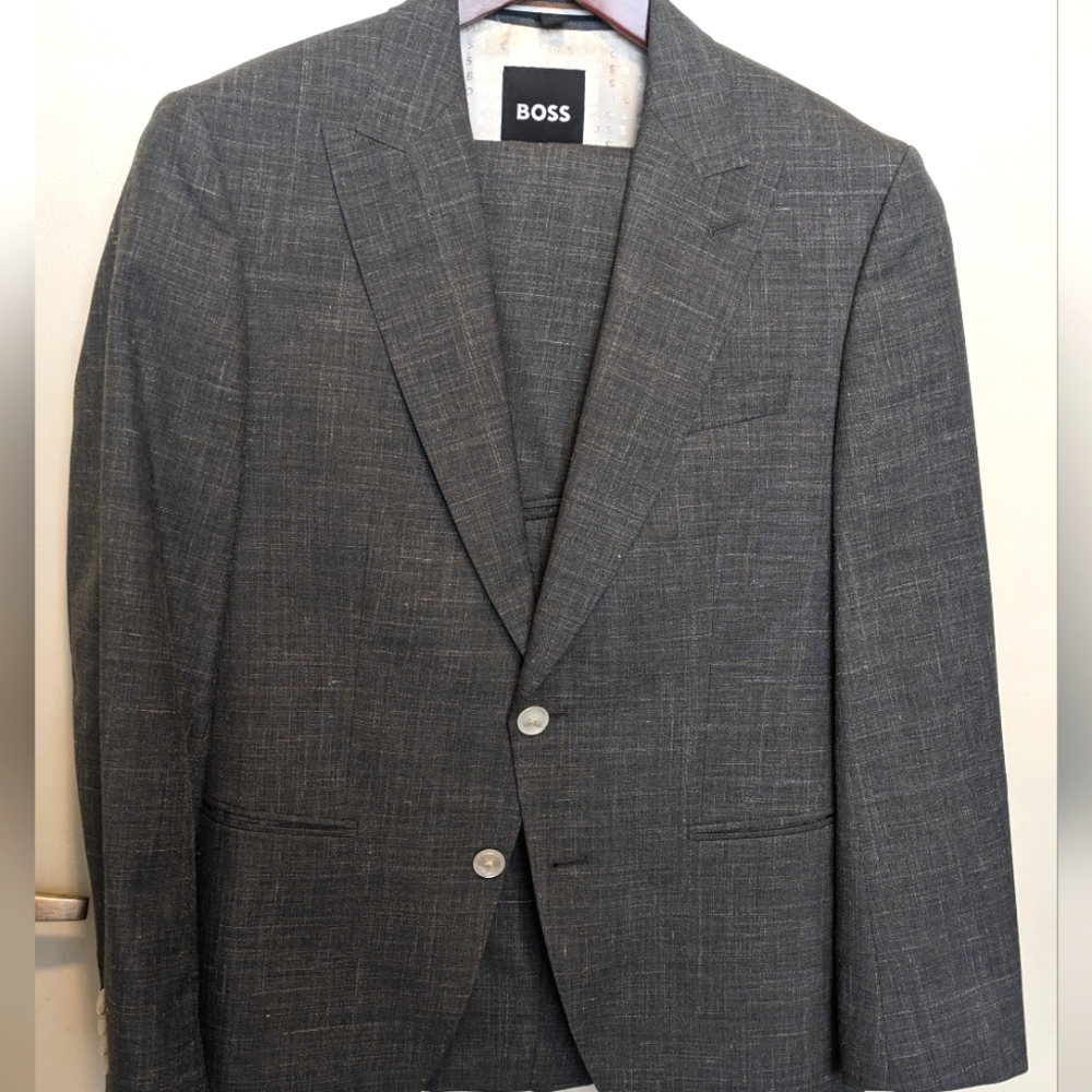 BOSS Wool/Silk/Linen 2pc Suit - Men's 36S